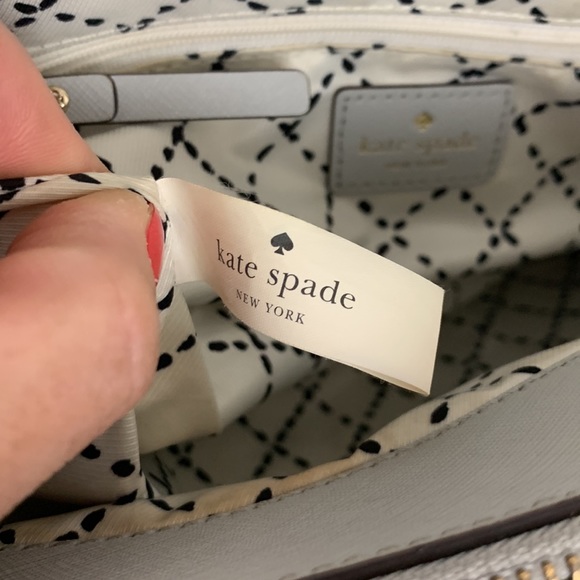 Kate Spade Miles Newbury Lane Leather Shoulder bag. Light gray. Snap zip closure - Picture 10 of 15